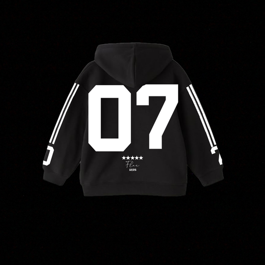 07 CLASSIC HOODIE